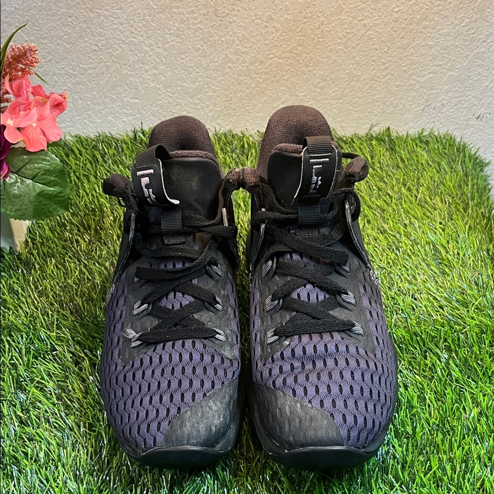 Men's Athletic Training Shoes in Black and Purple - Performance Comfort